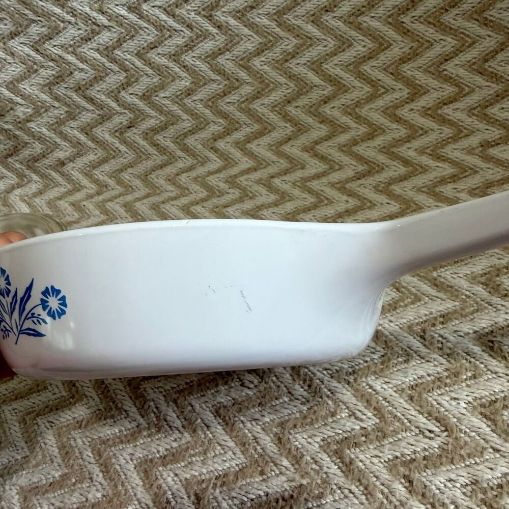 Vintage Corning Ware 6.5" Menuette Handled Skillet Cornflower Blue with Lid - Picture 9 of 12
